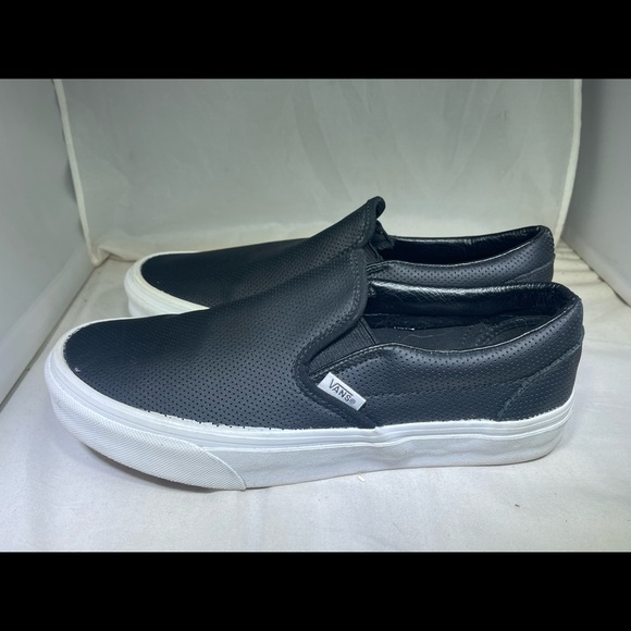 Vans Shoes | Preowned Vans Asher Perforated Slip-On Black Women's Size 9men's Size 7.5 | Color: Black | Size: 7.5 | Ushawaii808's Closet
